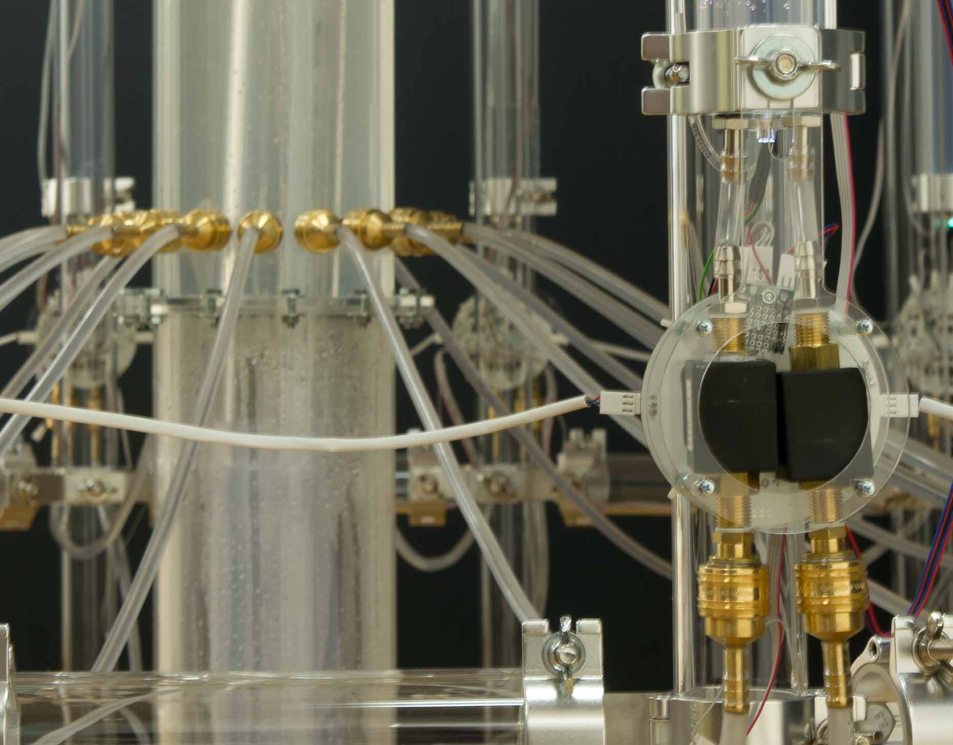 Detail of the valve system.